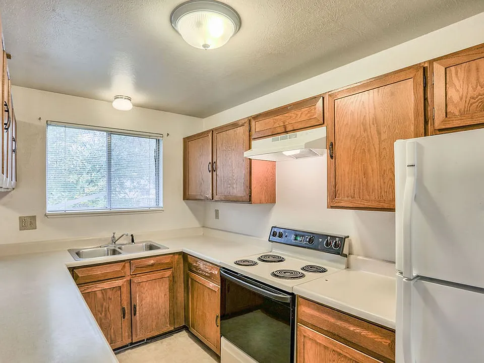 836 Winchester Dr