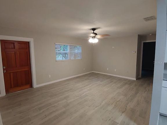 3rd image of 650 6th Ave N