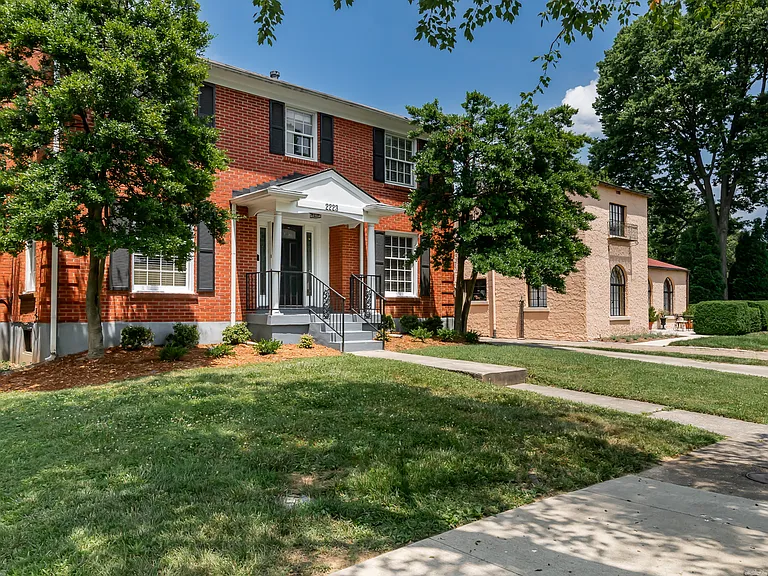 2223 Strathmoor Blvd #FURNISHED — Photo 39