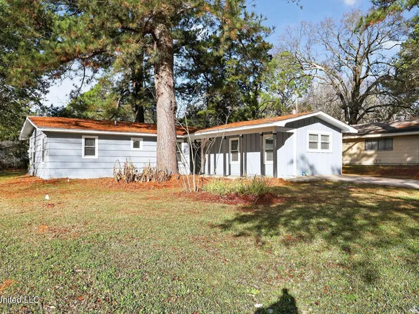 367 Queen Julianna Ln, Jackson, MS 39209