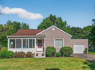 6188 Furnace Rd, Ontario, NY 14519