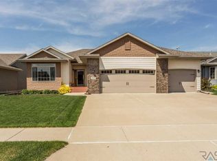 7812 W Wilson Dr, Sioux Falls, SD 57106