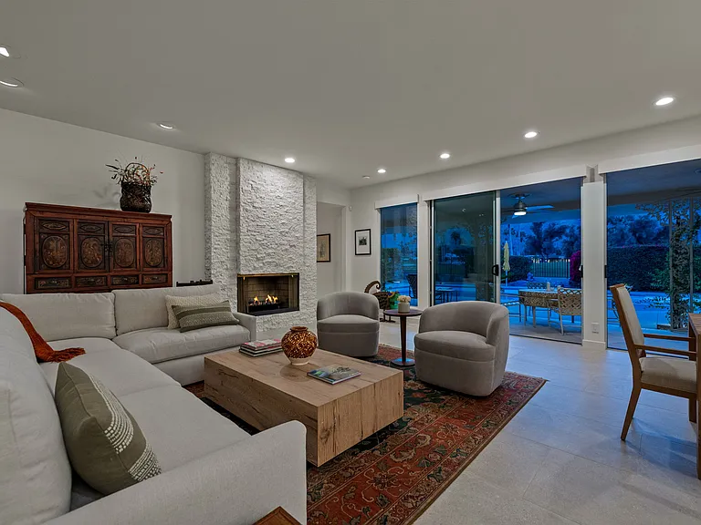 2367 Yosemite Dr — Photo 11
