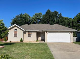 1583 S Burks Ave, Springfield, MO 65807