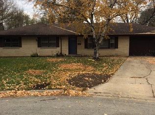 22 Wren Cir, Rockford, IL 61107