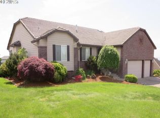 1809 NW Columbia Summit Dr, Camas, WA 98607