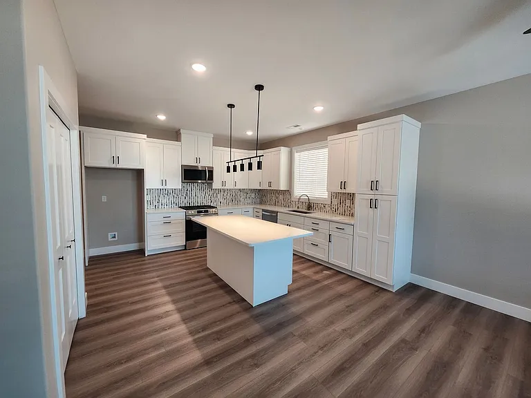 5312 W Wernett Rd — Photo 5
