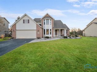 4739 Cabriolet Ln, Maumee, OH 43537