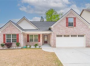 5660 Crest Hill Dr, Buford, GA 30518