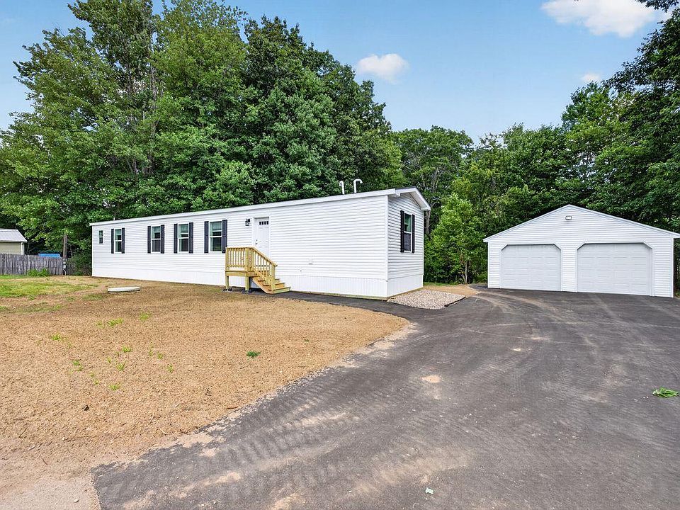 1st image of 7 Gendreau Lane