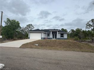 3121 39th St SW, Lehigh Acres, FL 33976