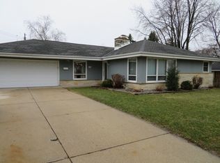 2321 W Henry Ave, Milwaukee, WI 53221