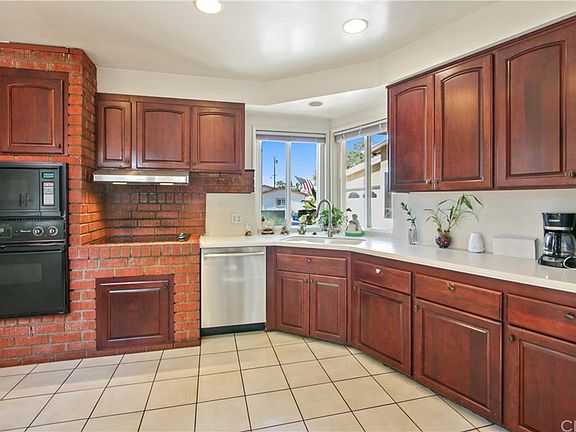 5th image of 6124 Bigelow St