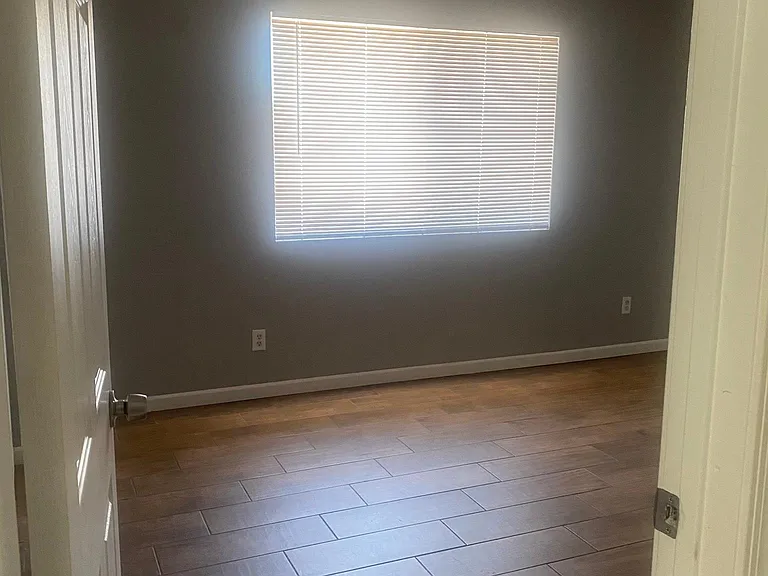 3823 N 23rd Dr #4 — Photo 12