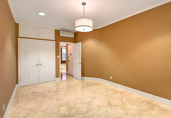 Sold by Jose Campon | media 9