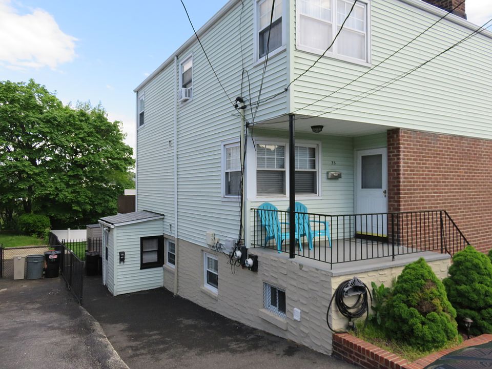 1st image of 35 Troy Ln