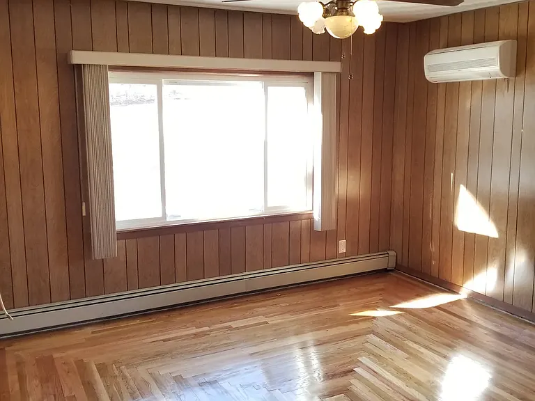 880 Logee St #1 — Photo 3