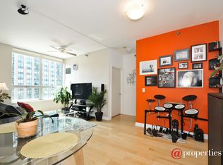 421 W Huron St APT 1506, Chicago, IL 60654