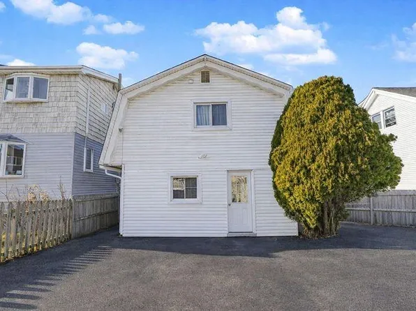 111 Abbey Ct, Brooklyn, NY 11229