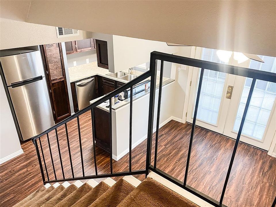 1st image of 1 Willow Oaks Cir #1