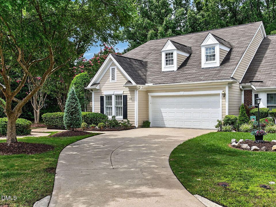 1st image of 211 Great Lake Dr