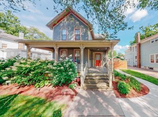 208 S Lincoln Ave, Aurora, IL 60505