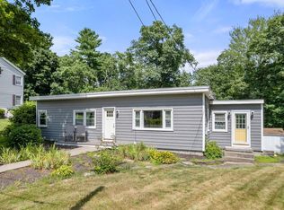 44 Susan Pkwy, Uxbridge, MA 01569