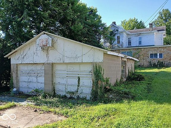 3rd image of 330 E Central Ave