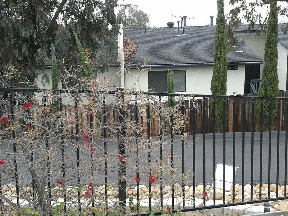 1st image of 4960 Lantana Dr APT 10