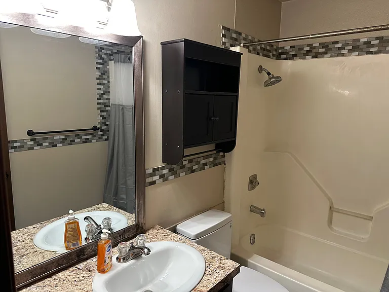 2534 W Lombard St — Photo 19
