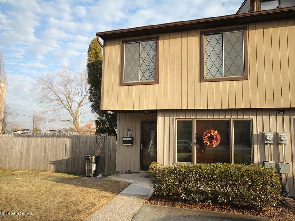 1st image of 884 Patterson Ave