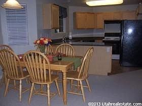 3rd image of 2124 N Aurora Way #5