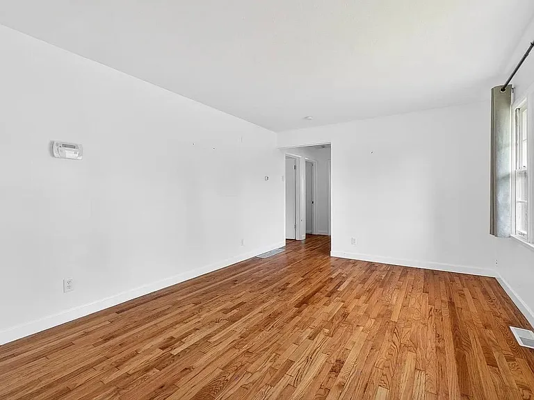 2255 Fenton St — Photo 2