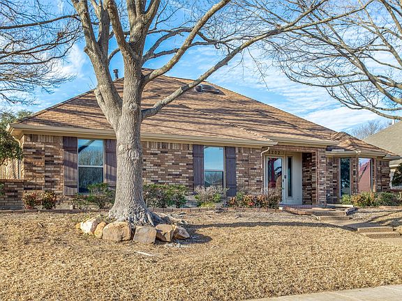 2nd image of 3202 Ridge Oak Dr