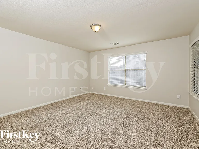 29311 Legends Hill Dr — Photo 12