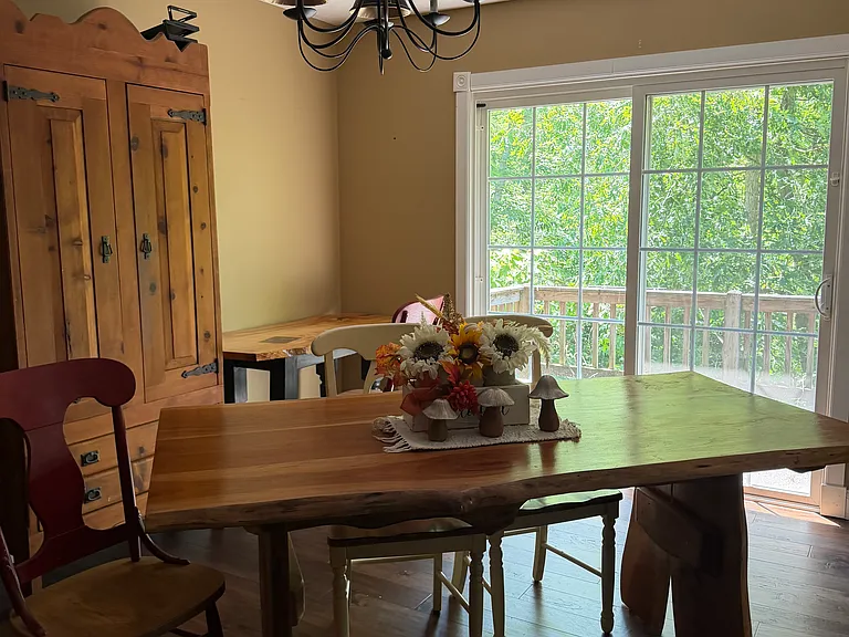 4 Sue Dr — Photo 6