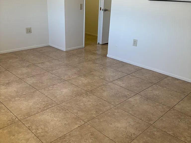 9327 W Spanish Moss Ln — Photo 9