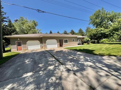 300 E Lyon St, Minneota, MN, 56264