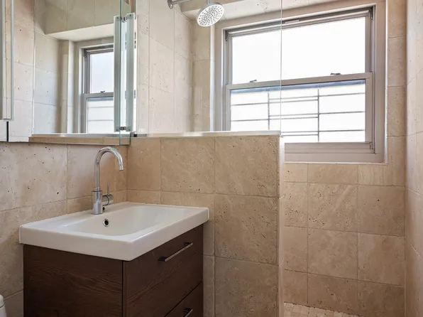 137 East 36th Street image 5 of 11