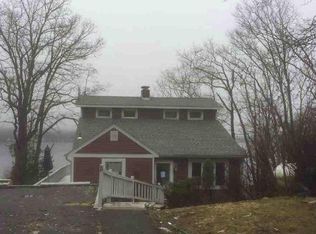 11 Wildwood Shores Dr, Hopatcong, NJ 07843