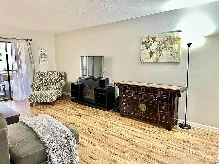 270 E Glassboro Ct #17-1B — Photo 15
