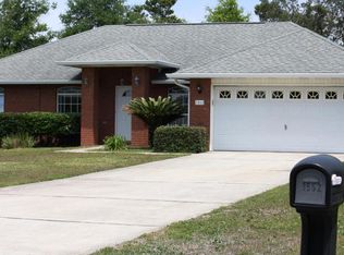 1562 Oakhill Rd, Gulf Breeze, FL 32563