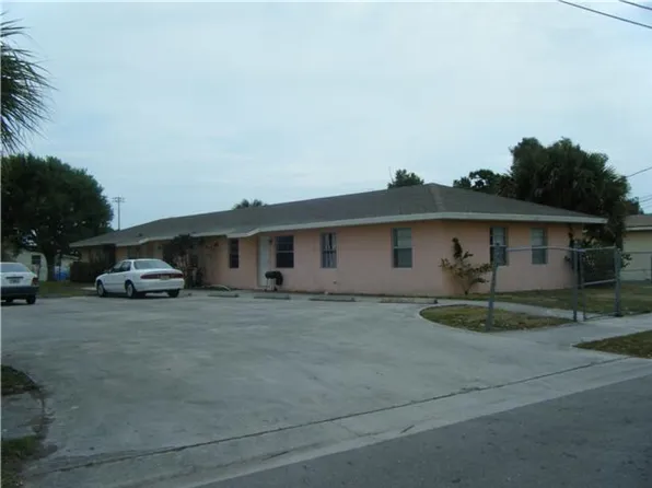 1220 Avenue L #A, Fort Pierce, FL 34950