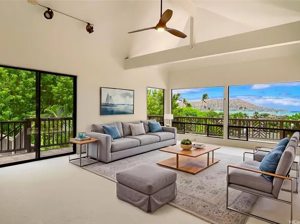 5926 Kalanianaole Hwy, Honolulu, HI 96821