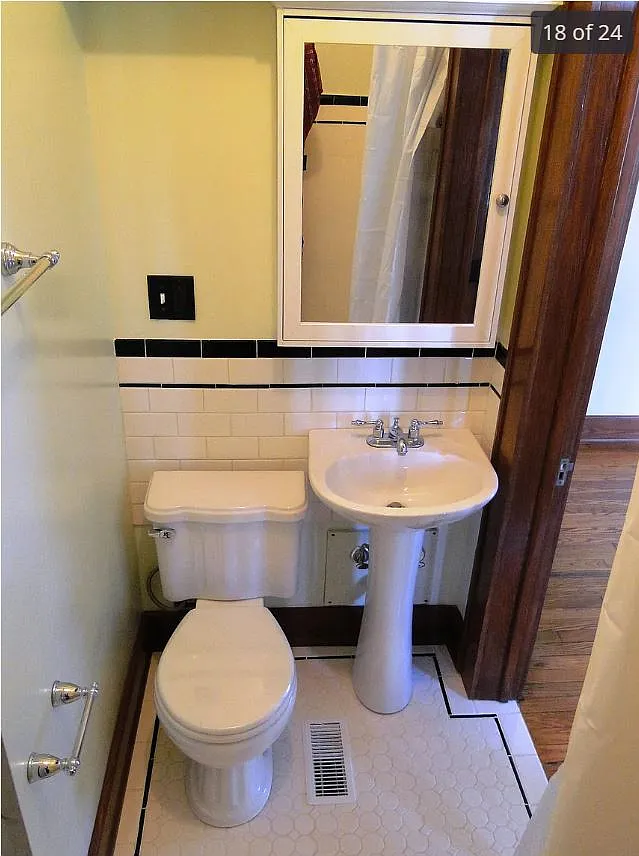 3 bed, 2140 sqft, $900 — Photo 3