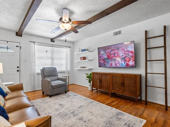 2216 Piedmont St, Irving, TX 75061