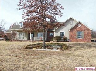 15930 Cherokee Blvd, Skiatook, OK 74070