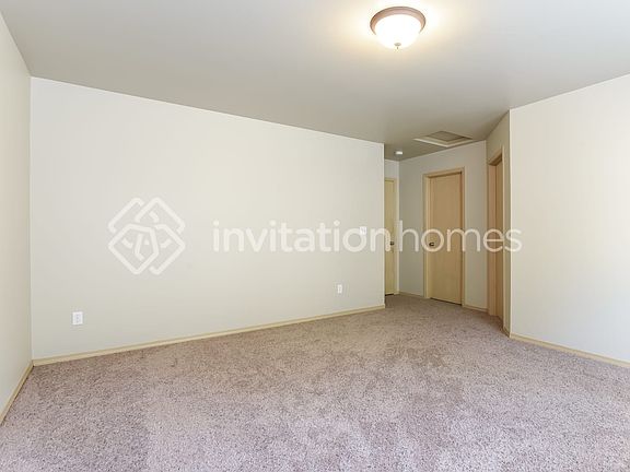 5th image of 7616 88th Pl NE