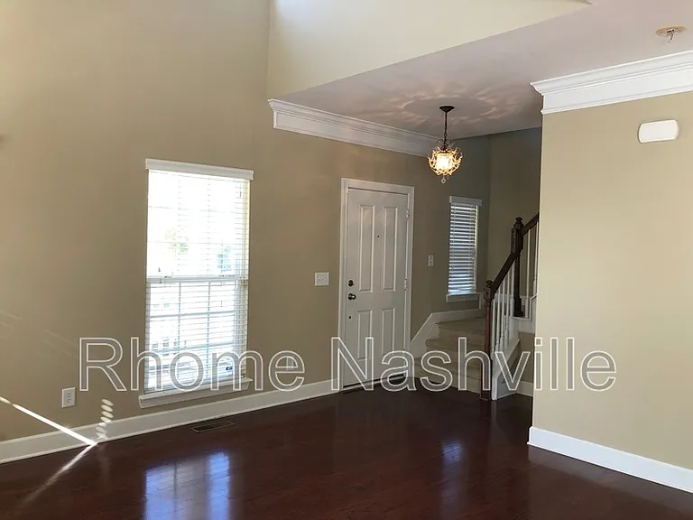 4309 Barnes Cove Dr — Photo 4