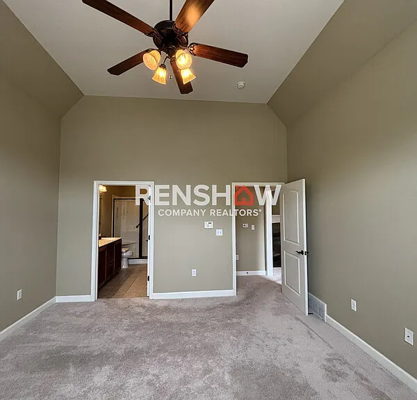 1381 Calumet Farms Dr — Photo 7
